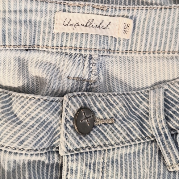 👖Raw- Hem High-Waist Casual Railroad Pinstripe Jeans from Unpublished - Picture 5 of 12